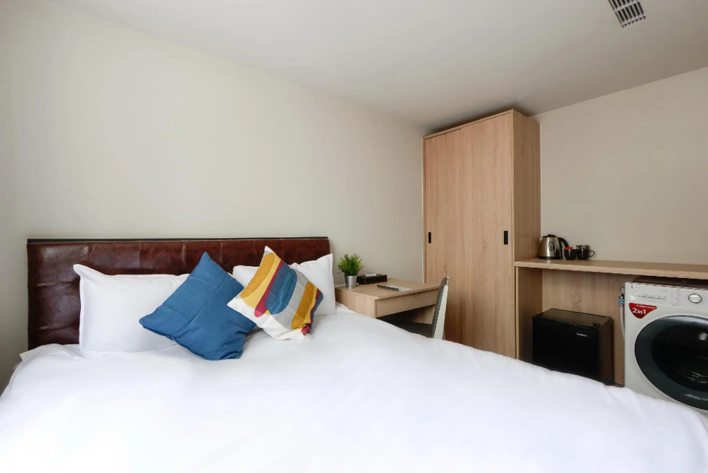 Standard Double room (full double bed)