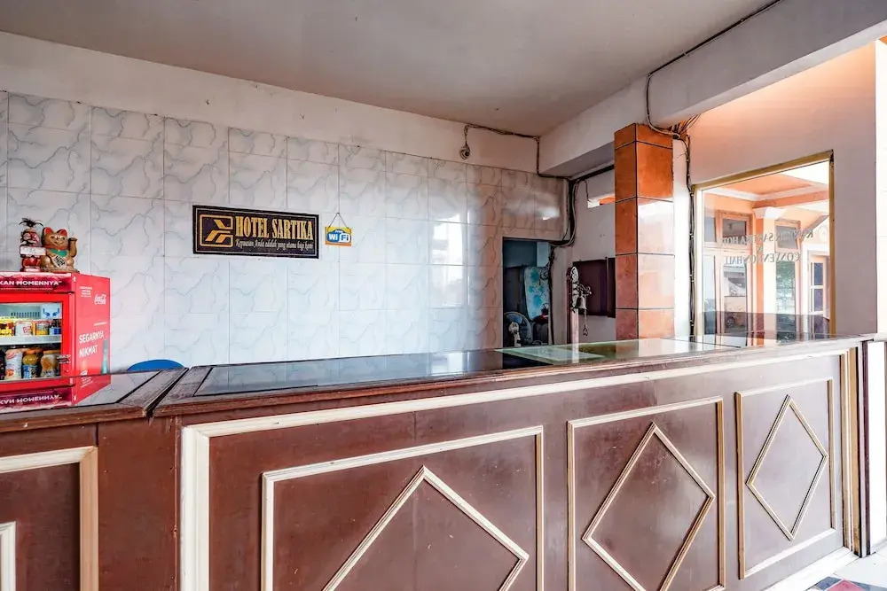 OYO 2855 Sartika Hotel Pati - фото 4