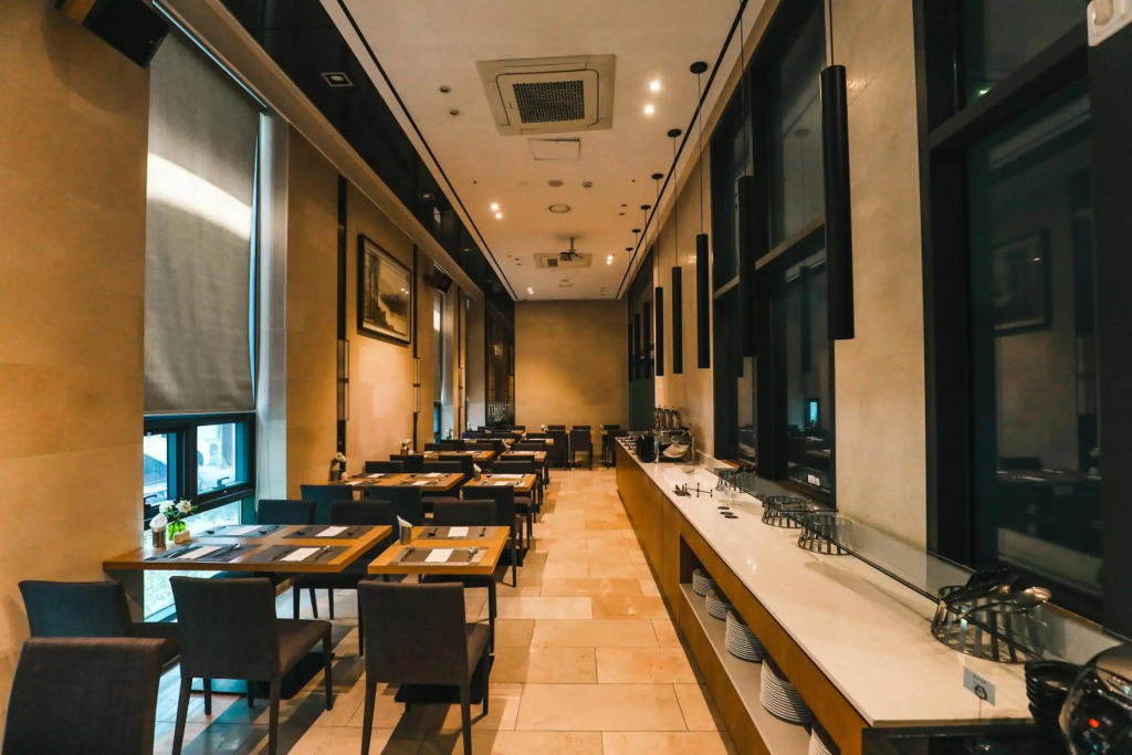 ON City Hotel - фото 34