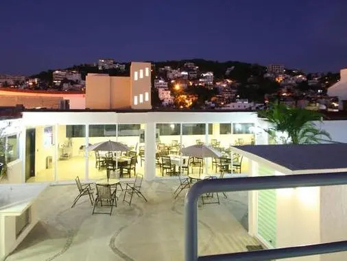 Hotel Portonovo Plaza Malecón - Chambres