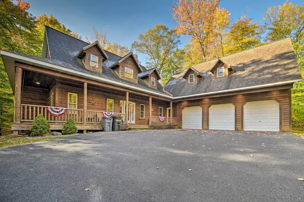 Dog-friendly Gaylord Retreat < 8 Mi to Town!