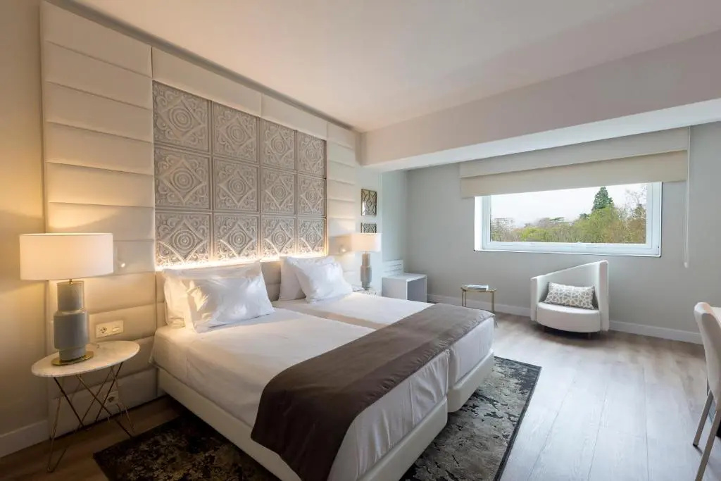 Hotel Tres Reyes Pamplona - Chambres