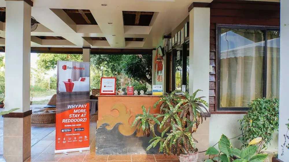 RedDoorz Plus @ Catarman Dauis