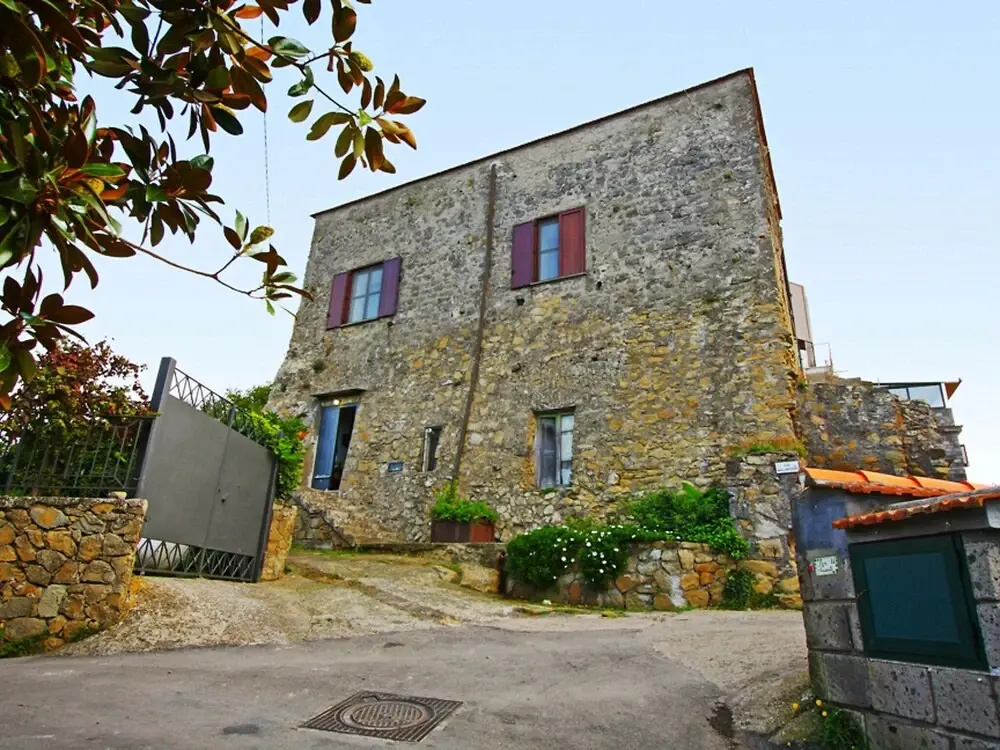 La Torre Massa Lubrense