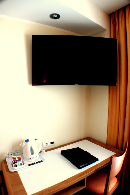 Standard Triple room with balcony