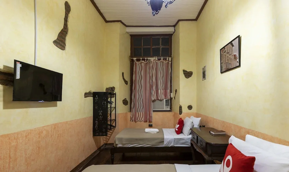 Economy Double room (twin beds)