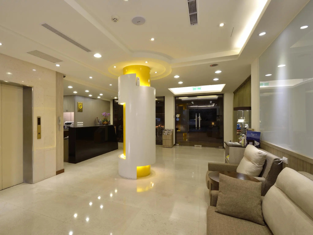 Economy room