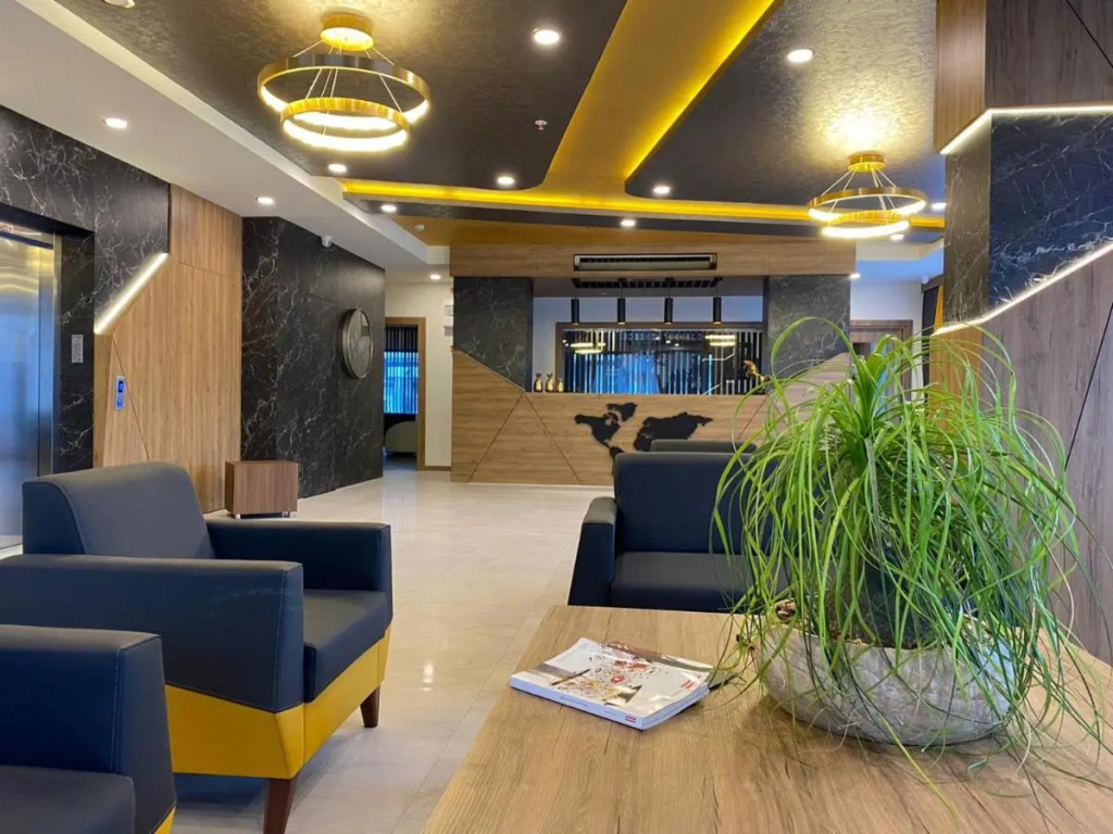 Golden World Suite Hotel — фото