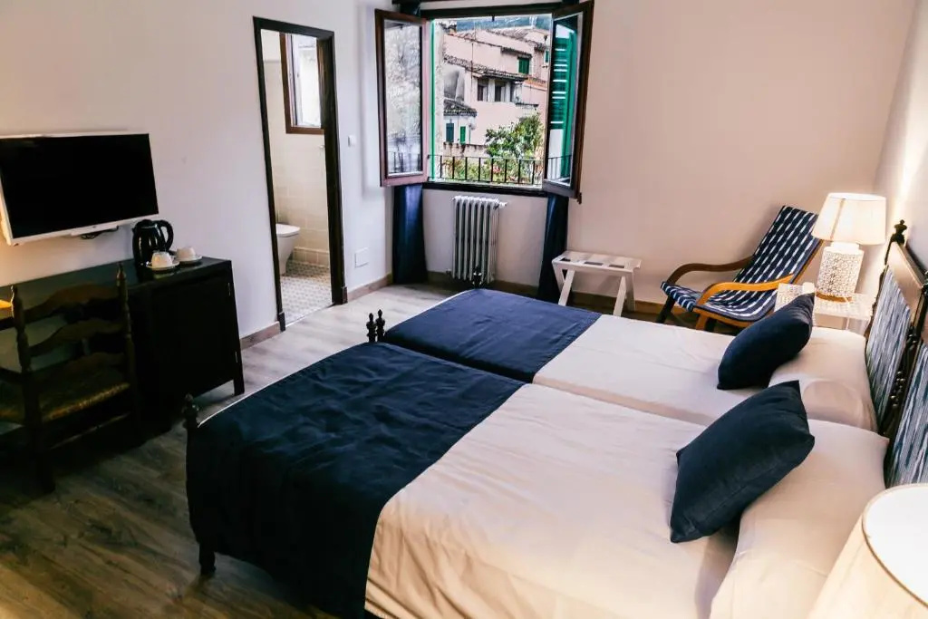 Standard Double room (twin beds)