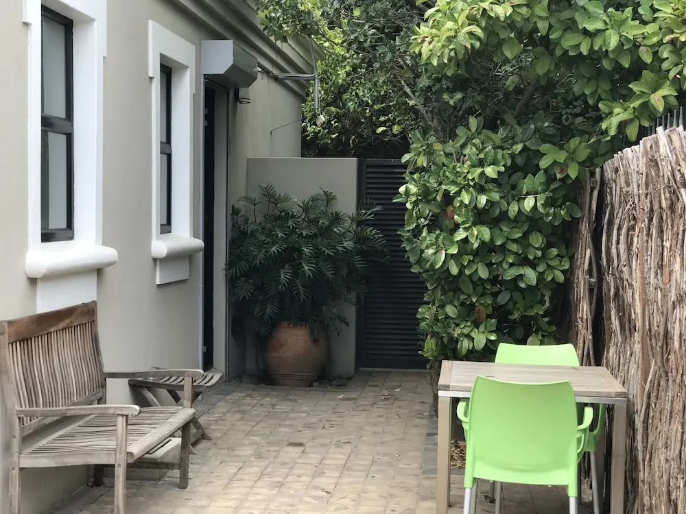 22 Die Laan Studio
