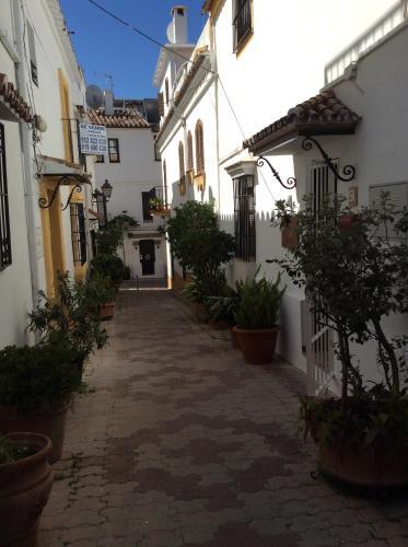 Tribeca Guesthouse Marbella image