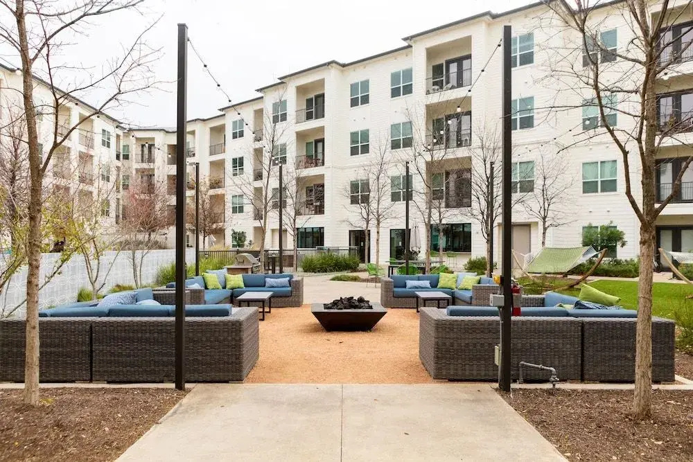 WanderJaunt -- Luxe East Austin Apartments