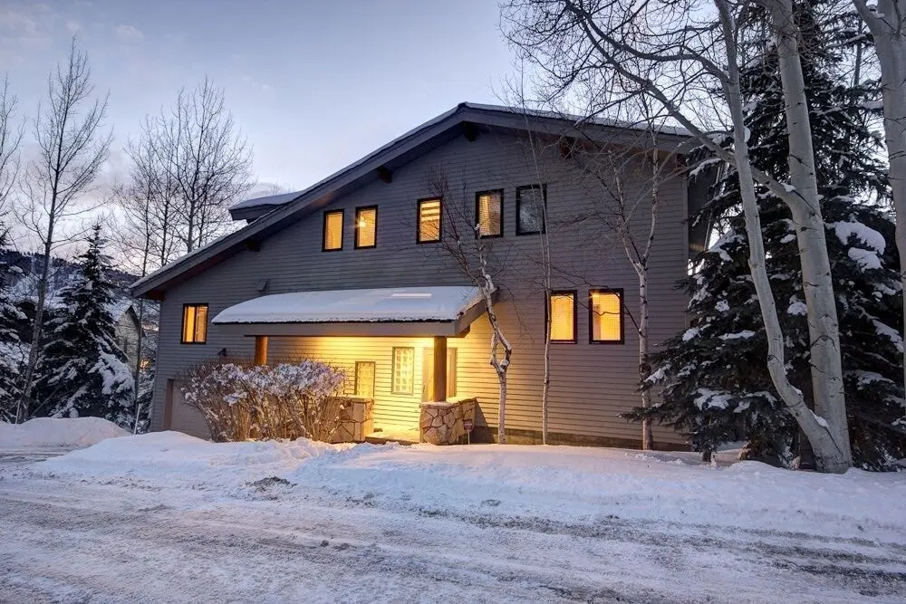 2431 Nansen Court 5 Bedroom Home