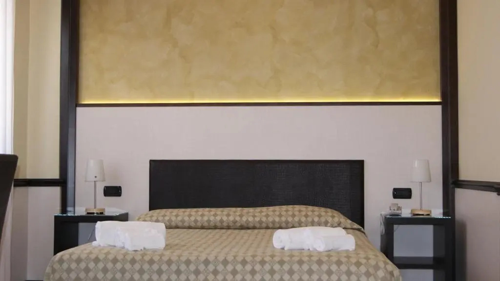 Hotel Astoria Fidenza - Chambres
