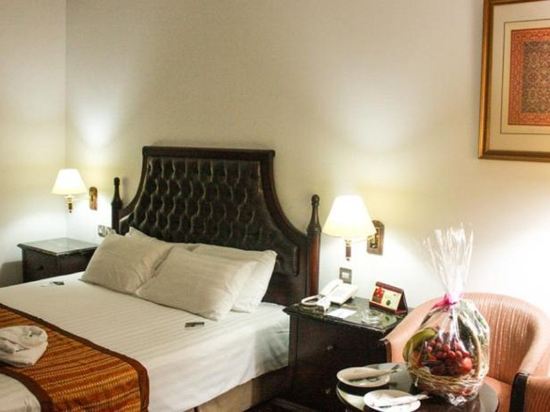 Mayfair Hotel