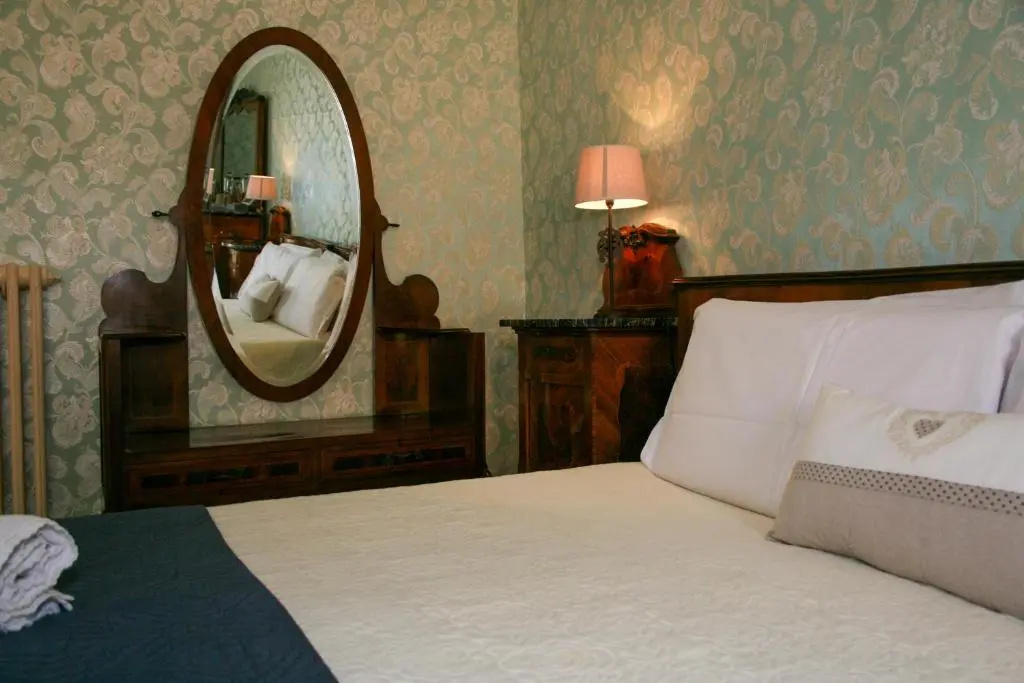 Superior Double room (full double bed)