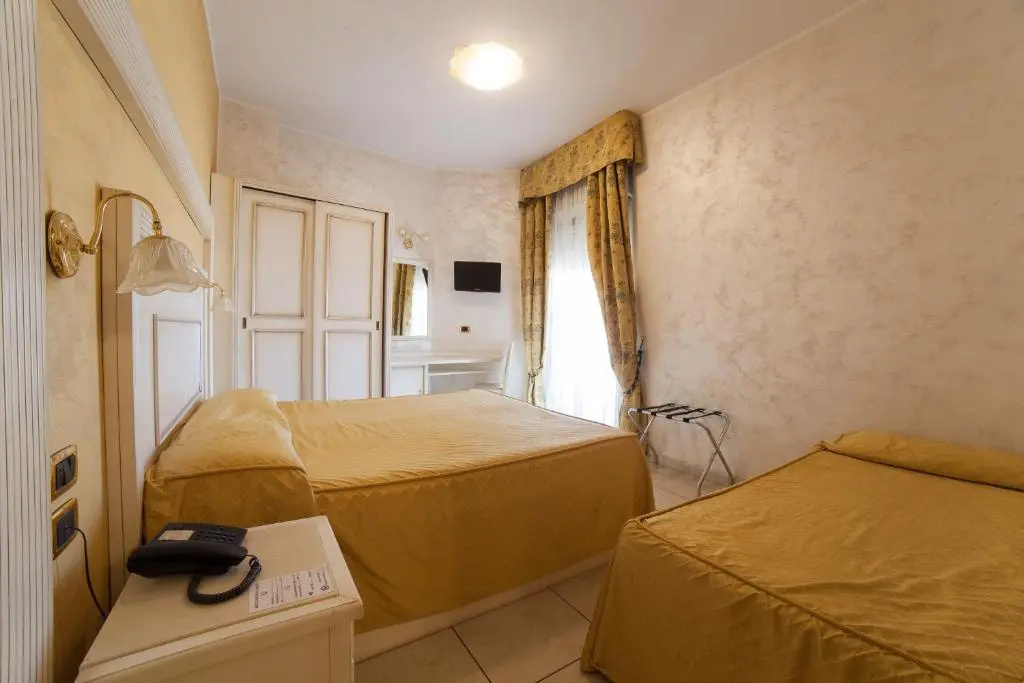 Hotel Diplomat Palace - Chambres