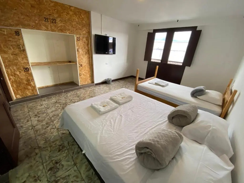 Standard Triple room with balcony