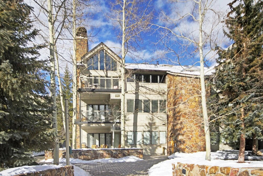 2705 Chateaux DMont