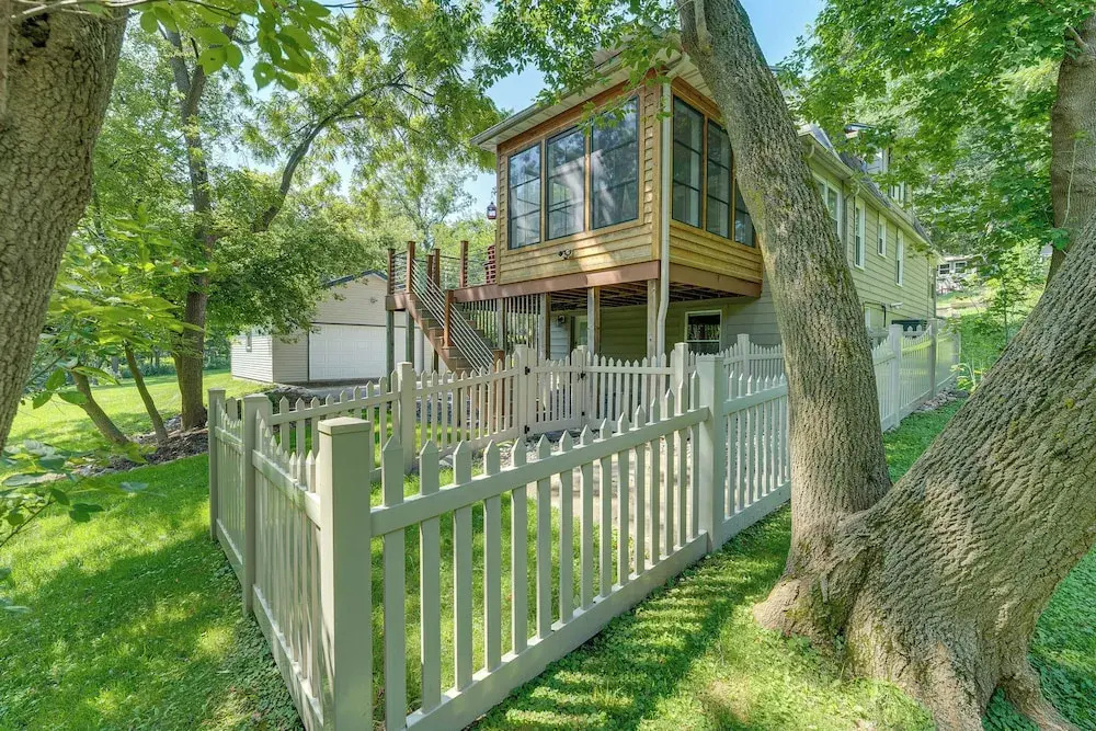 Lake Geneva Family Gem w/ Fenced Dog Run!