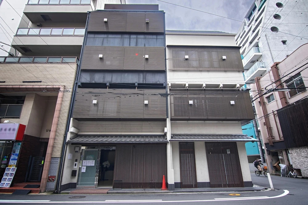 Wonz Shinsaibashi Namba Hotel