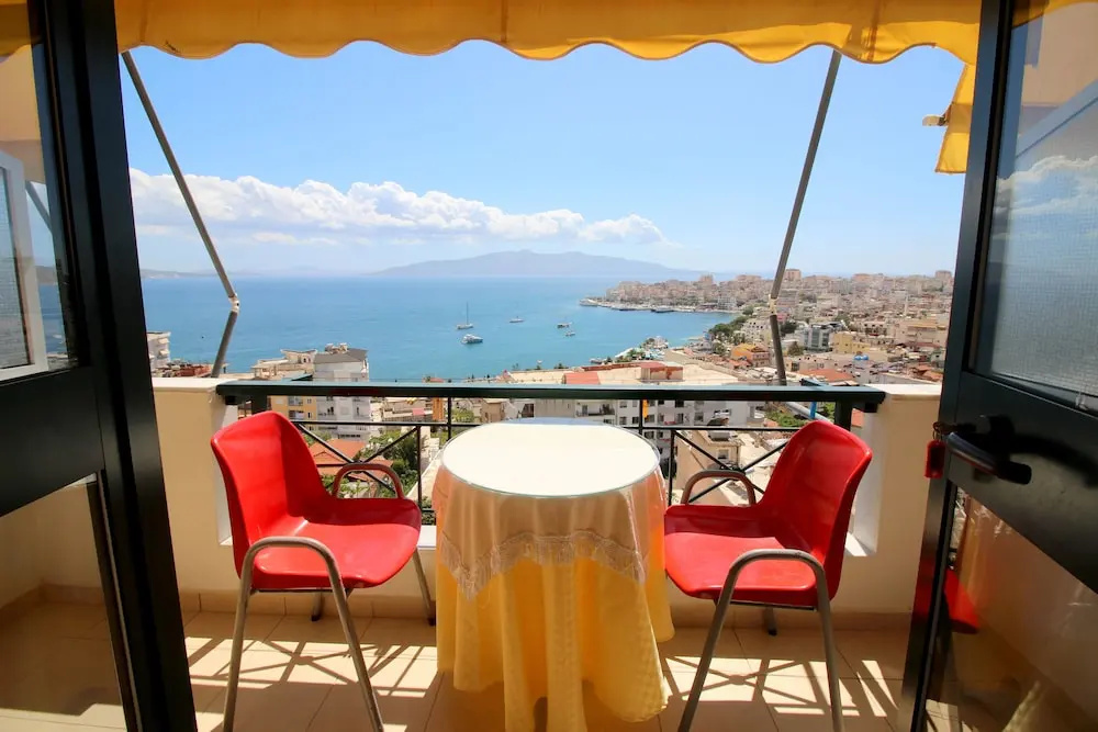 Balcony & Terrace