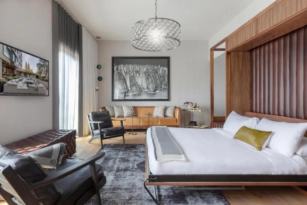 Superior Double Suite (full double bed)