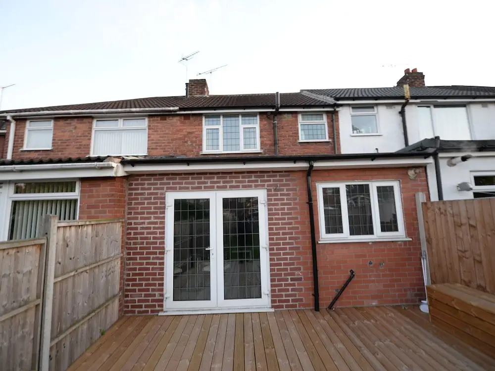 Alluring Holiday Home in Coventry With Garden