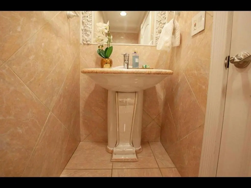 Charming Duplex Home - Général