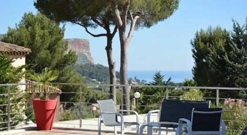 Le petit cassis vue mer appartement avec accès piscine