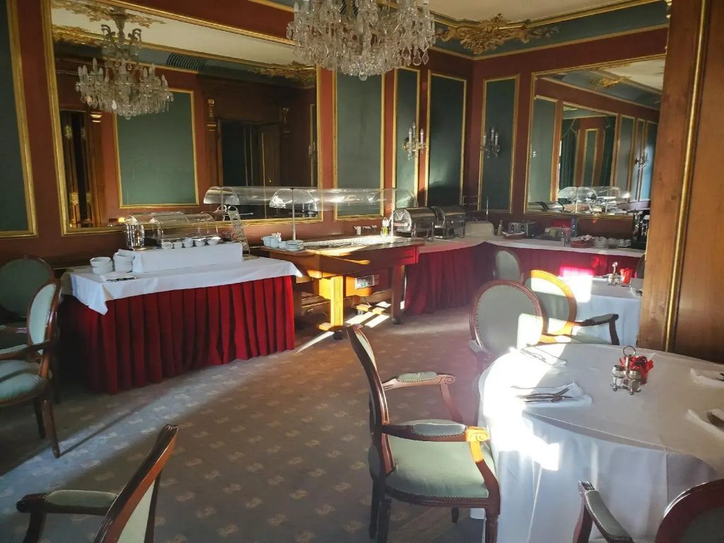 Hotel photo 12