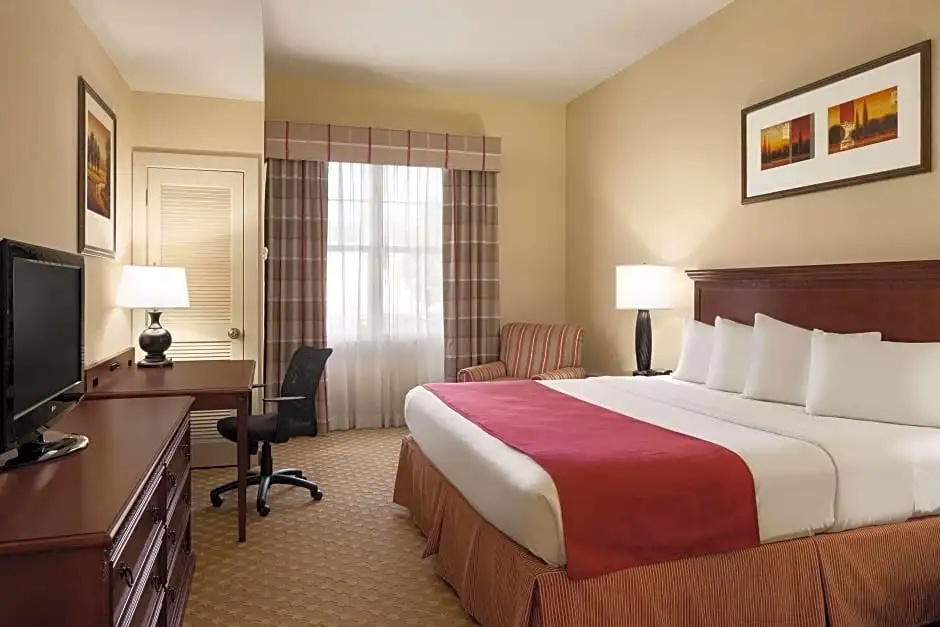 Double Suite (full double bed)