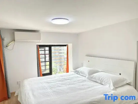 3 Bedrooms Apartment