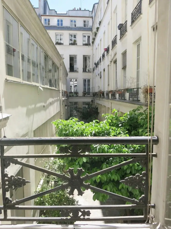 1 Bedroom in two Bedroom Luxe Marais Bretagne Citycosy