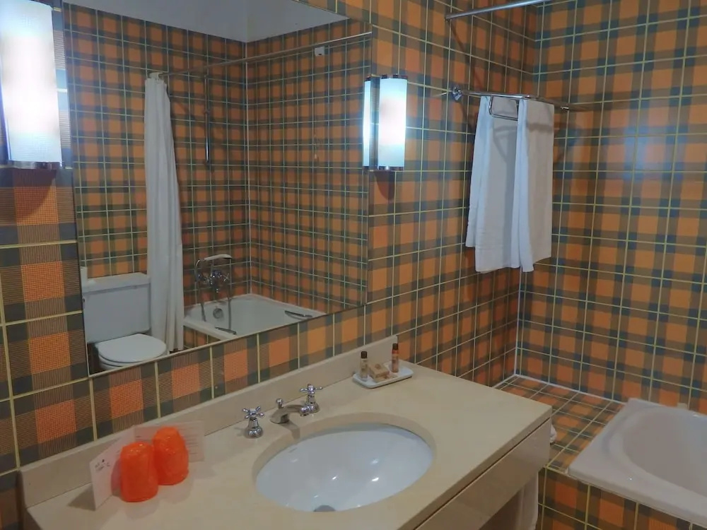 Standard Double room with park view (full double bed)