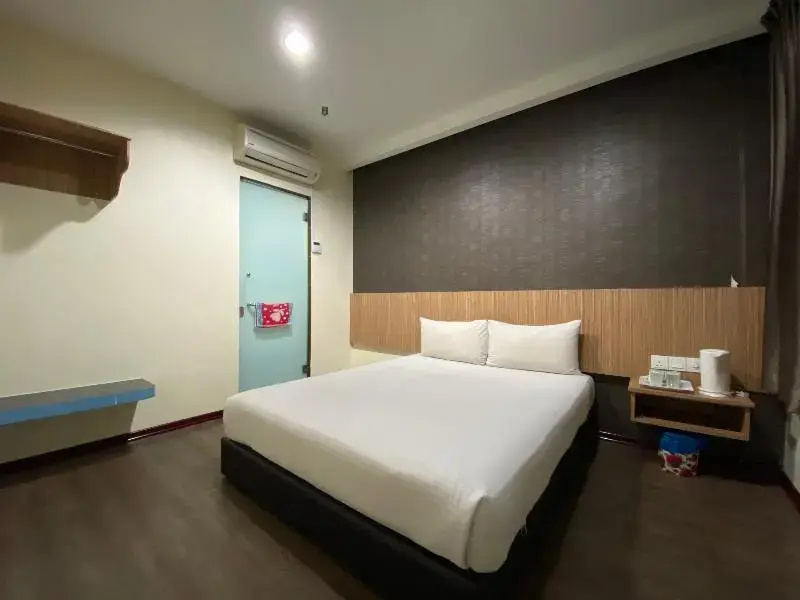 7 Days Express Hotel