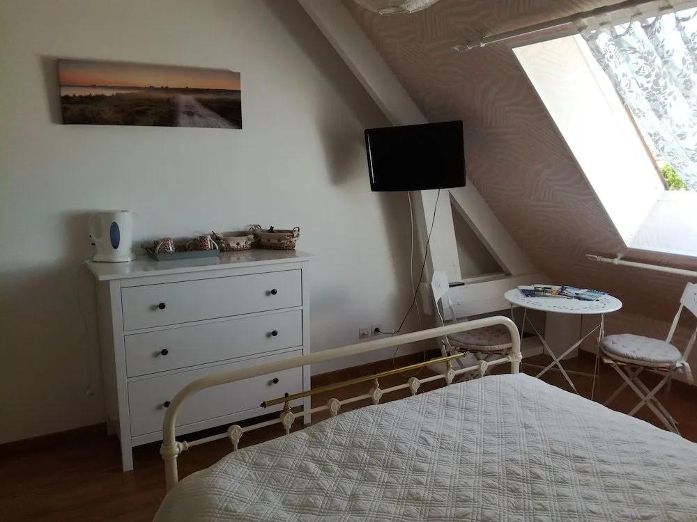 Voir la photo 2 — Chambre Rose Blanche