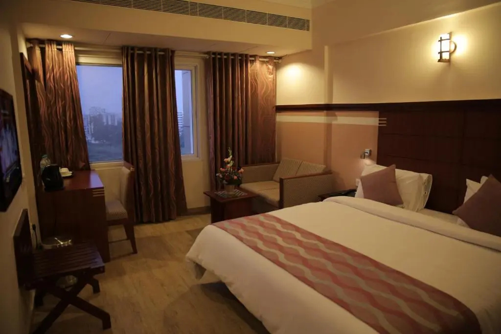 Deluxe Double room (full double bed)