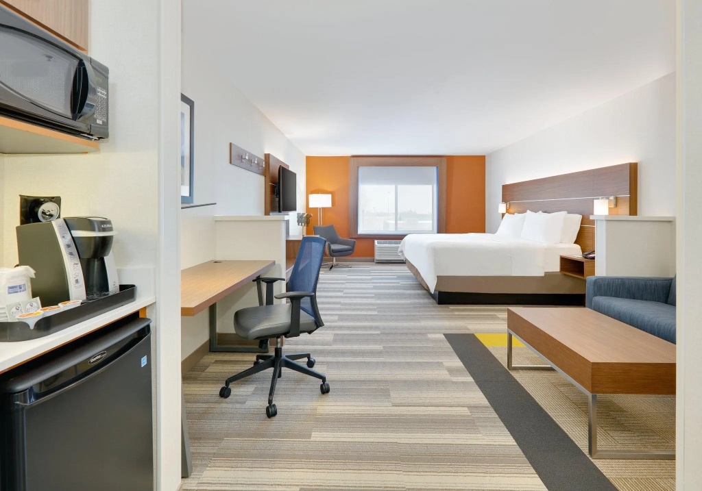 Double Suite (full double bed)