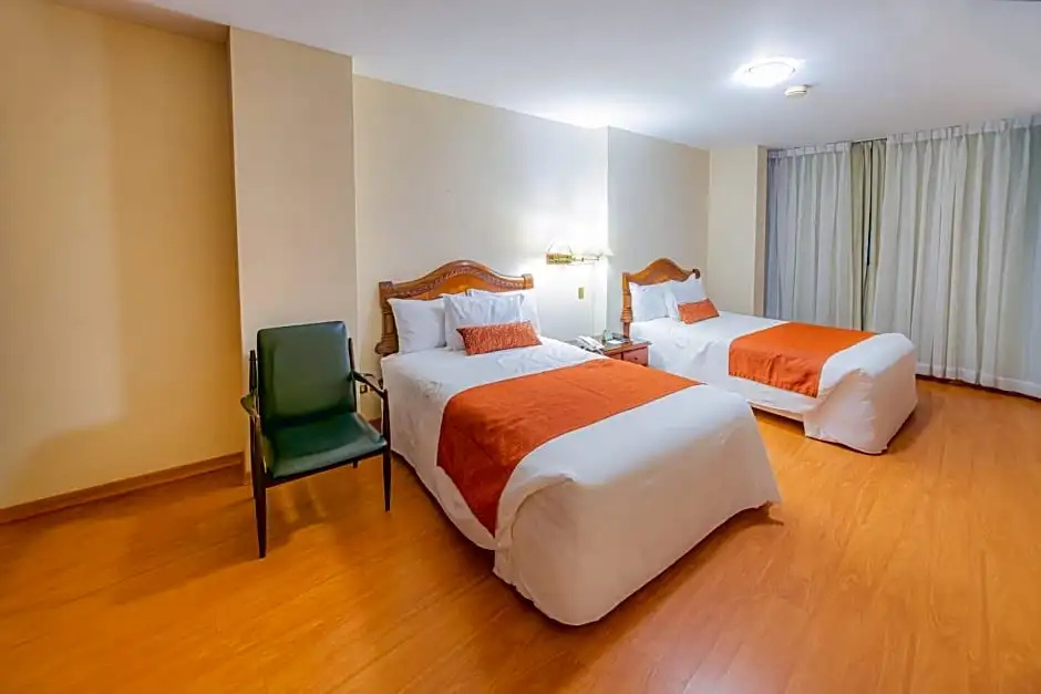 Miraflores Colon Hotel - Chambres