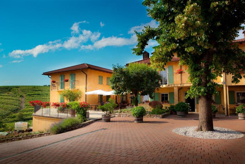 Domačija Kabaj Morel by null