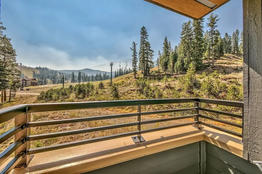 SC102 SnowCrest - 2 Br Condo