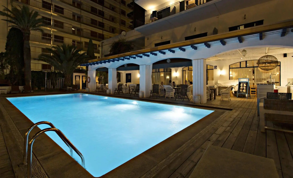 Hotel photo 11
