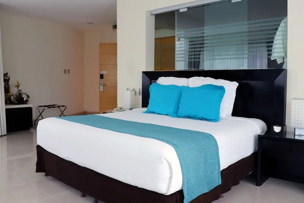 Premium Double room (full double bed)