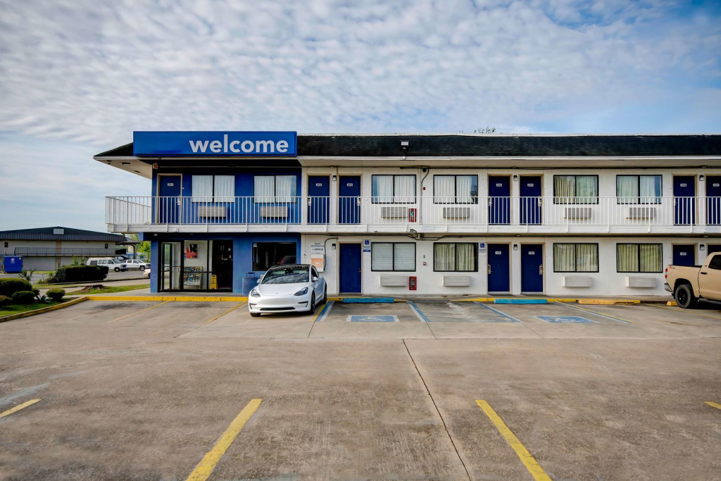 Motel 6 Port Allen, LA - Baton Rouge