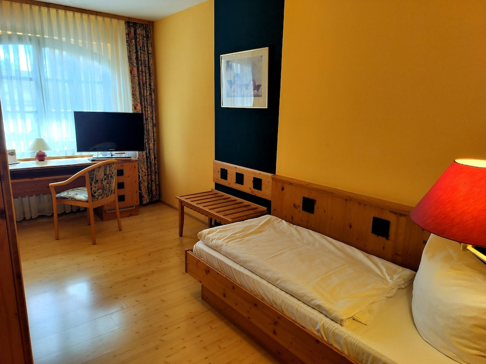 Hotel Hirsch - Chambres
