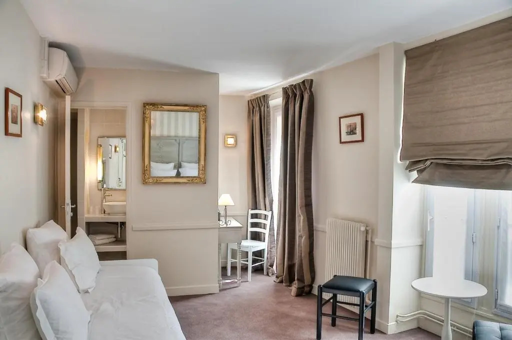 Hotel de La Motte Picquet 69