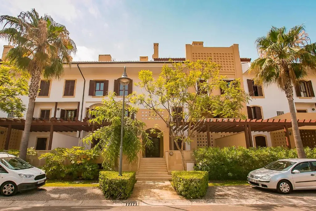 Sotogrande Marina 3 Br Duplex With Large Terrace