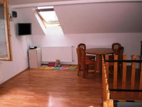 Yewlake Vendégház - фото 32