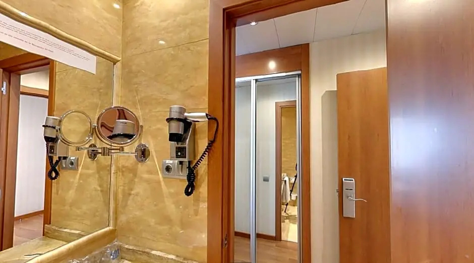 Hotel Checkin La Princesa - Chambres